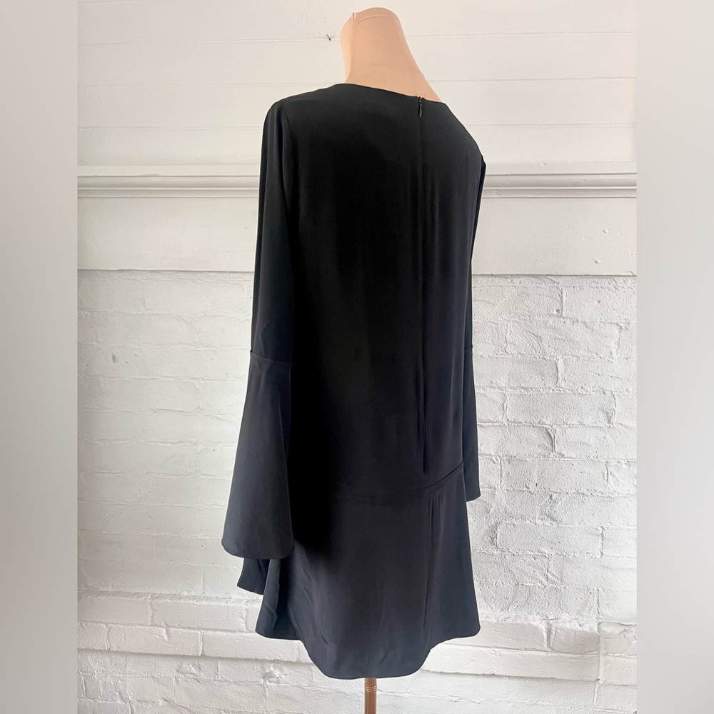 Tibi Silk Drop Waist Mini Dress Black Long Sleeve Shift Size 4 Natural Fiber LBD - Picture 7 of 16